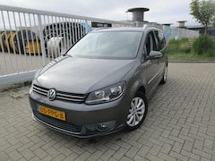 Volkswagen Touran - 1.2 TSI Highline BlueMotion 7 Persoons