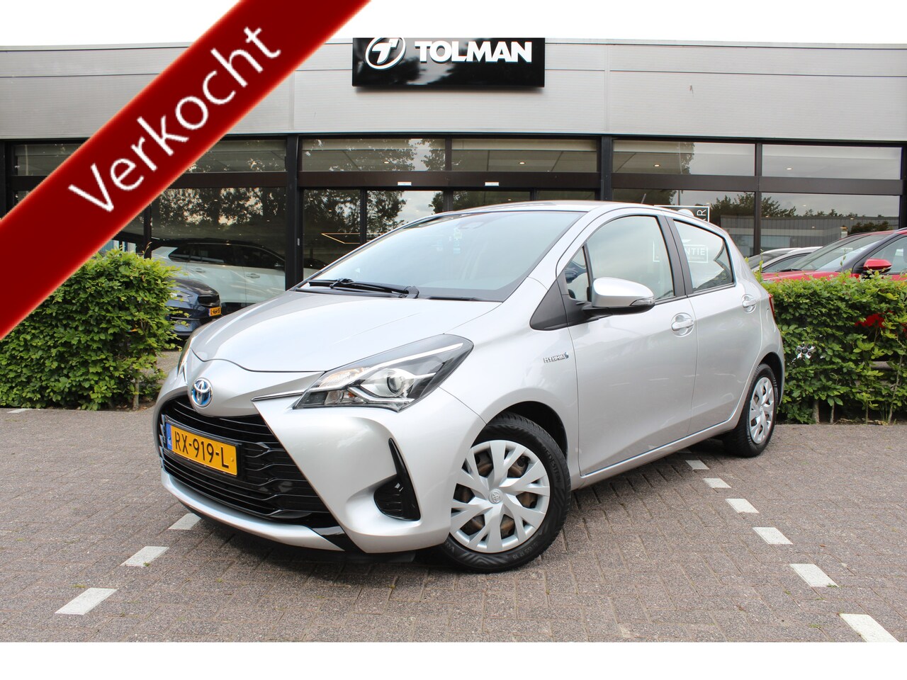 Toyota Yaris - 1.5 Hybrid Aspiration | Rijklaar | Navi | Cruise | Clima | Camera | Dealer onderhouden | N - AutoWereld.nl