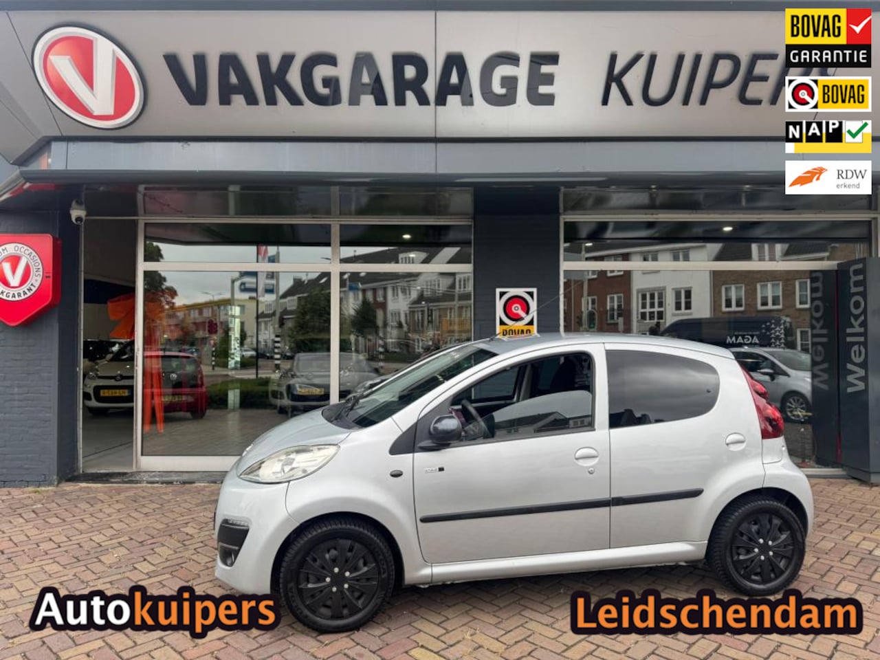 Peugeot 107 - 1.0 Black & Silver - AutoWereld.nl