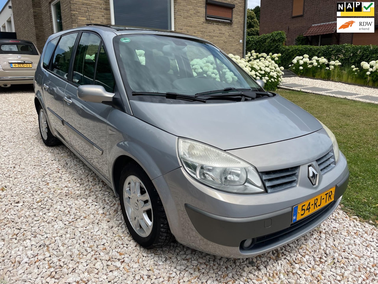 Renault Grand Scénic - 2.0-16V Privilège Luxe/Nwe Distributie&Koppeling. - AutoWereld.nl