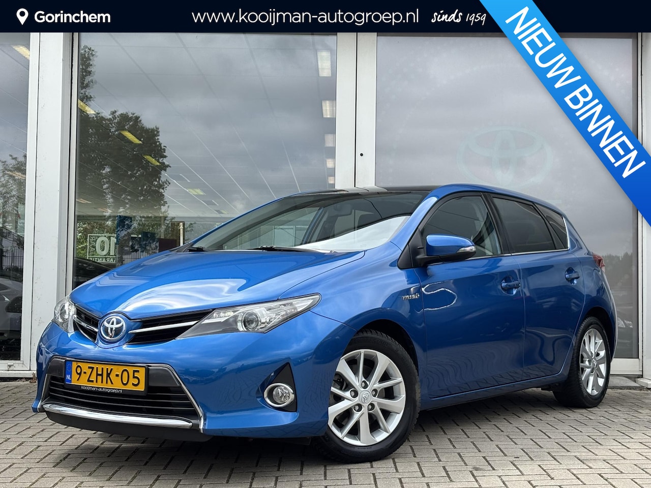 Toyota Auris - 1.8 Hybrid | Panormanadak | Trekhaak | Navi | Parkeersensoren | Camera - AutoWereld.nl