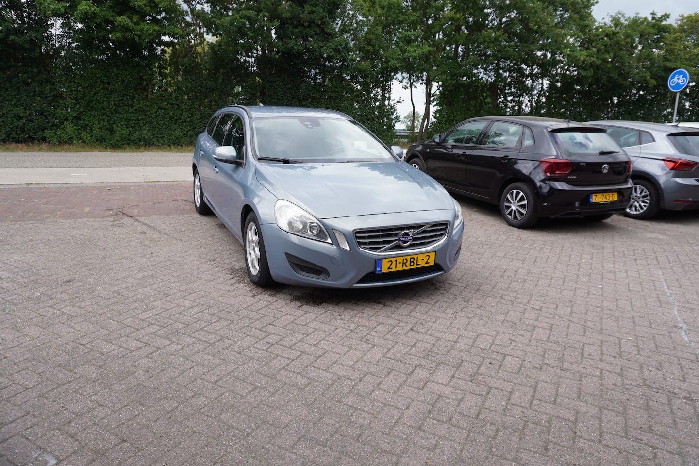 Volvo V60 - 1.6 T3 TREKHAAK CRUISE NAVI CLIMA - AutoWereld.nl