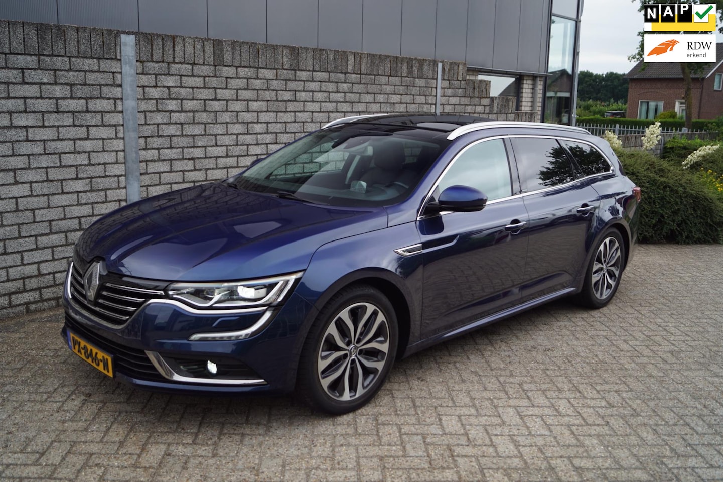 Renault Talisman Estate - 1.6 TCe Initiale Paris 4 Control Autom Panodak Leder Navi Camera Head-Up Adaptieve Cruise - AutoWereld.nl