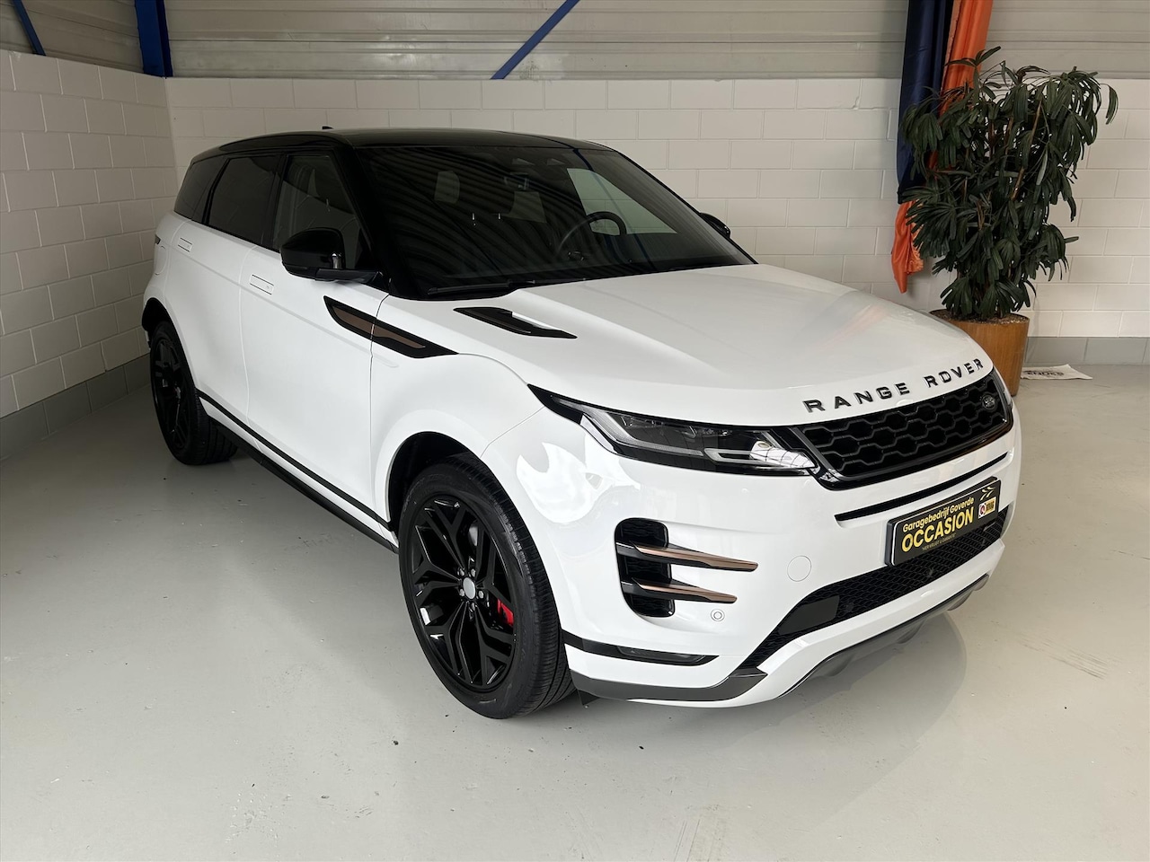Land Rover Range Rover Evoque - P300e 309pk PHEV AWD AUT. Pano Meridian - AutoWereld.nl
