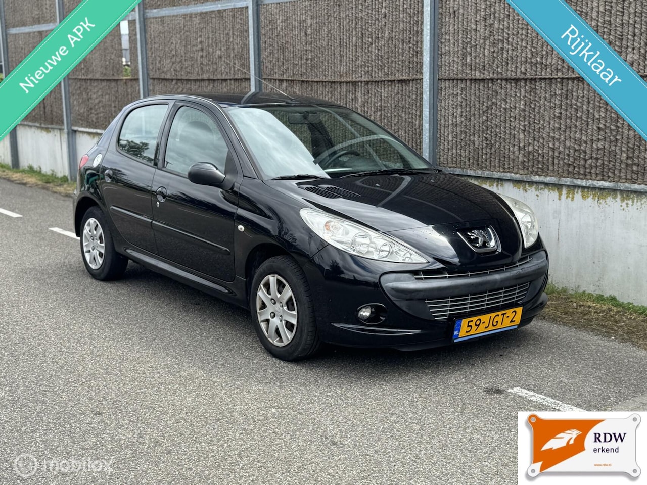 Peugeot 206 - 1.4 XS NAP/NWE APK/NWE KOPPELING/LAGE KM STAND - AutoWereld.nl