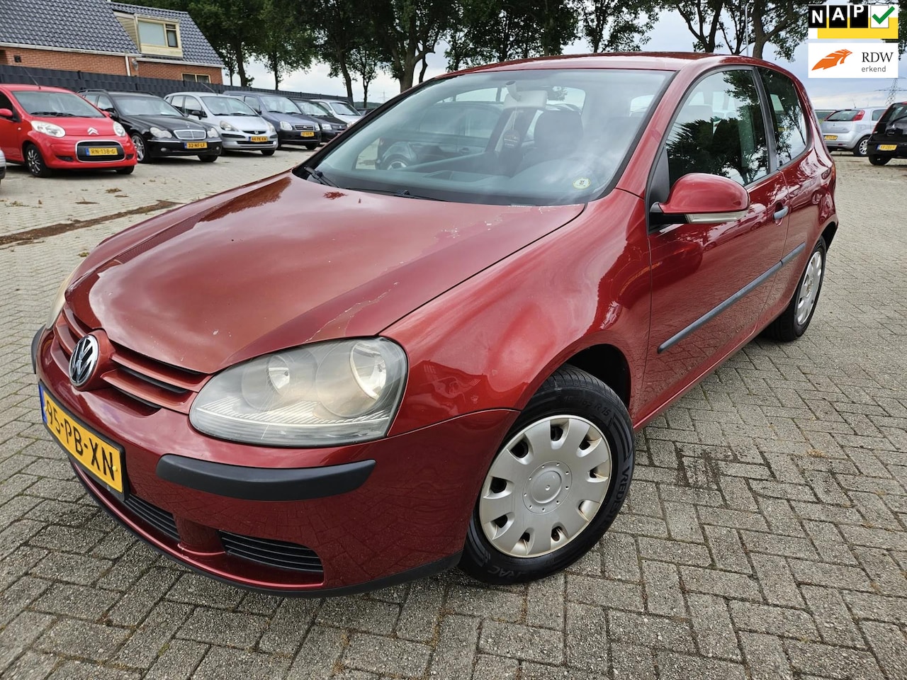Volkswagen Golf - 1.4 Trendline. 2004. Airco/Cruise/CV/Parrot etc.. APK 05-2026 - AutoWereld.nl