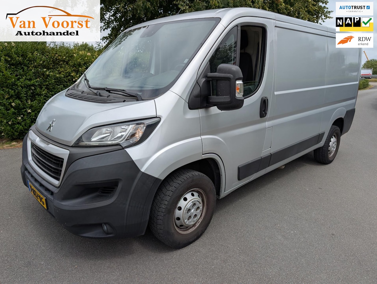 Peugeot Boxer - 330 2.0 hdi 3 zits airco camera luxe ! - AutoWereld.nl