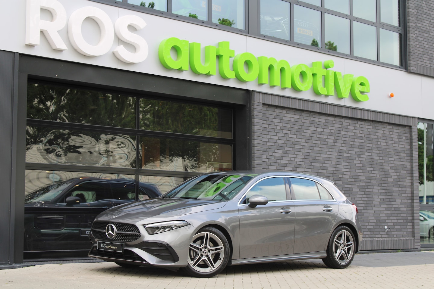 Mercedes-Benz A-klasse - 200 AMG Line | BTW | AMG | FACELIFT | KEYLESS | SFEER | CAMERA | ACC | NAVI | - AutoWereld.nl