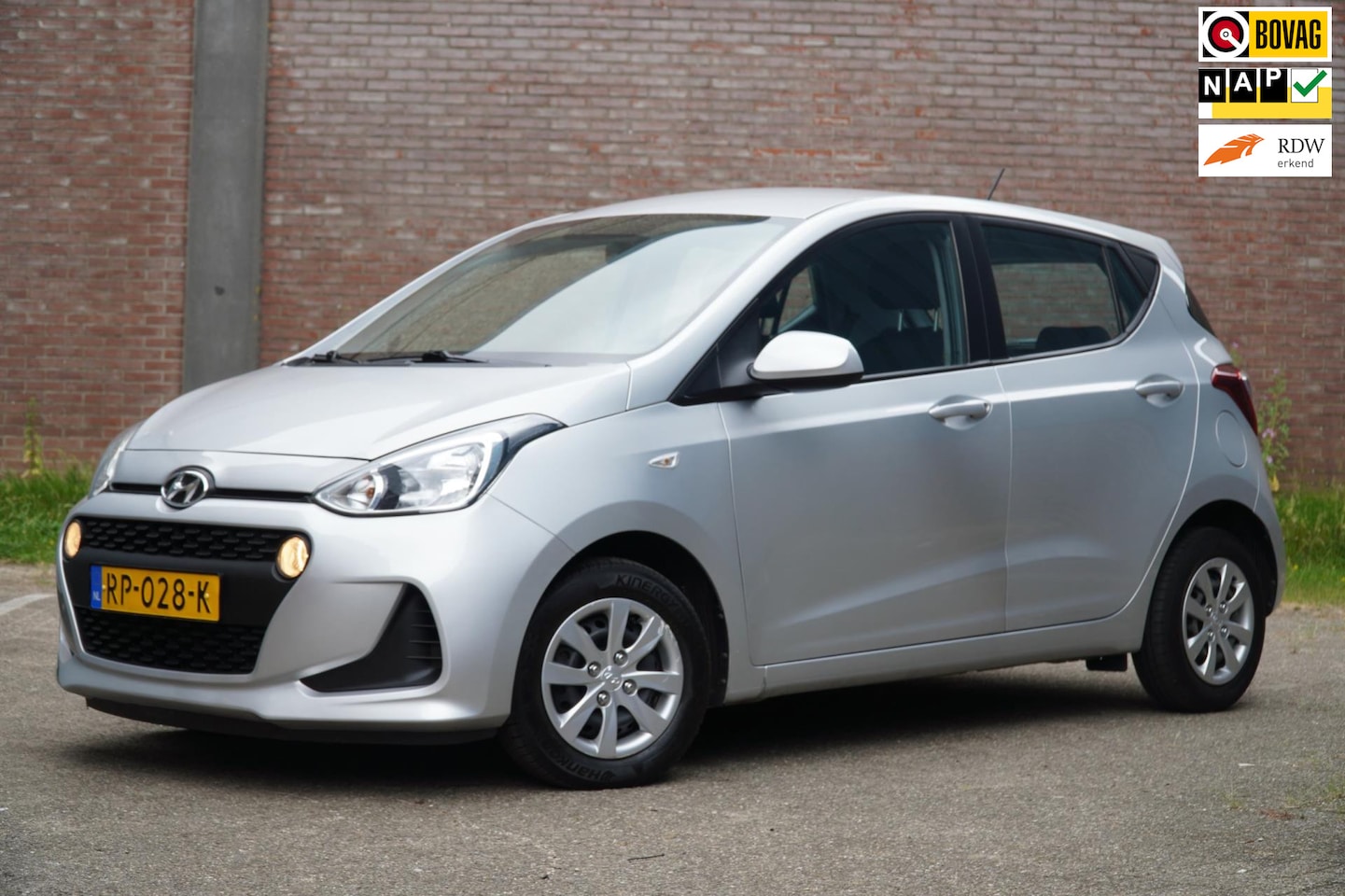 Hyundai i10 - 1.0i Comfort 1.0i Comfort 67 PK, Airco, Cruise-en climat control, Ned. Auto - AutoWereld.nl