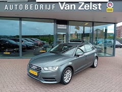 Audi A3 Sportback - 1.2 TFSI Attraction Automaat, Airco, Multimediasysteem, Bluetooth, Navigatie, Cruise contr