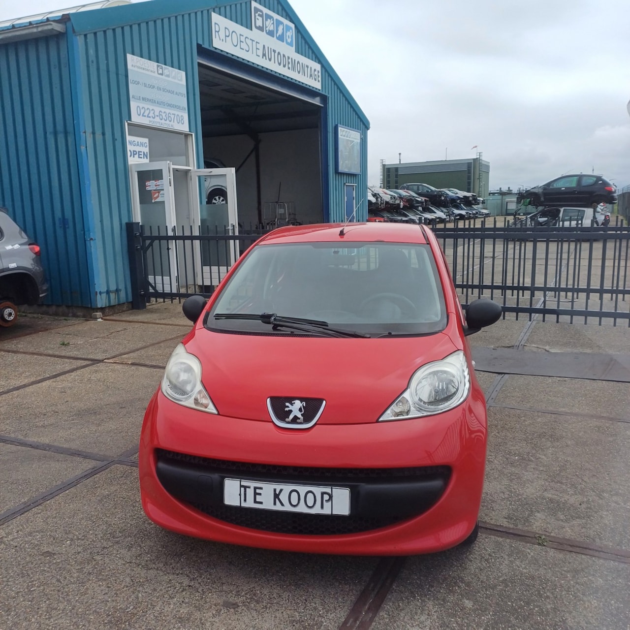 Peugeot 107 - 1.0-12V XR 1.0-12V XR, NIEUWE APK! 5- DEURS! - AutoWereld.nl