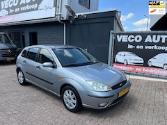 Ford Focus - 1.6-16V Futura ecc airco met nieuwe apk leder