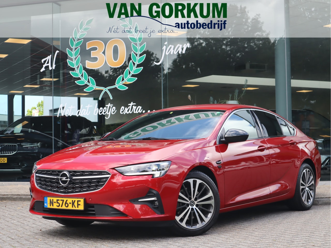 Opel Insignia Grand Sport - 2.0 Turbo 200 PK Business Elegance Automaat - AutoWereld.nl