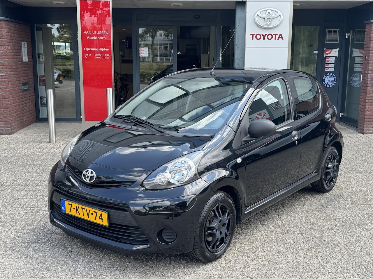 Toyota Aygo - 1.0 VVT-i COMFORT AIRCO EL-RAMEN 14'' LM-VELGEN NL-AUTO CENT-VERGRENDELING - AutoWereld.nl