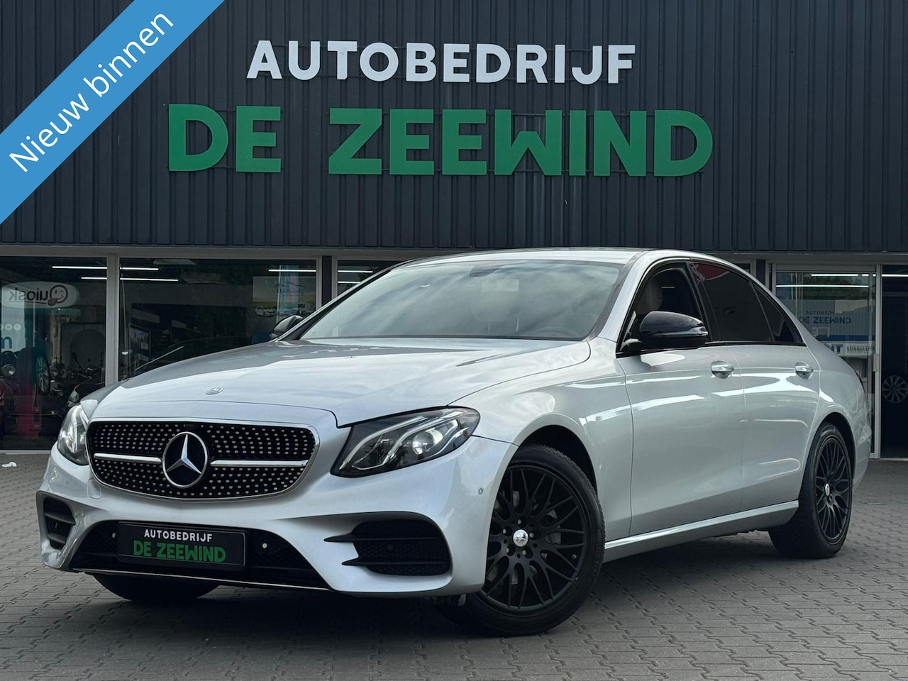 Mercedes-Benz E-klasse - 200 AMG look|navi|camera|PDC - AutoWereld.nl