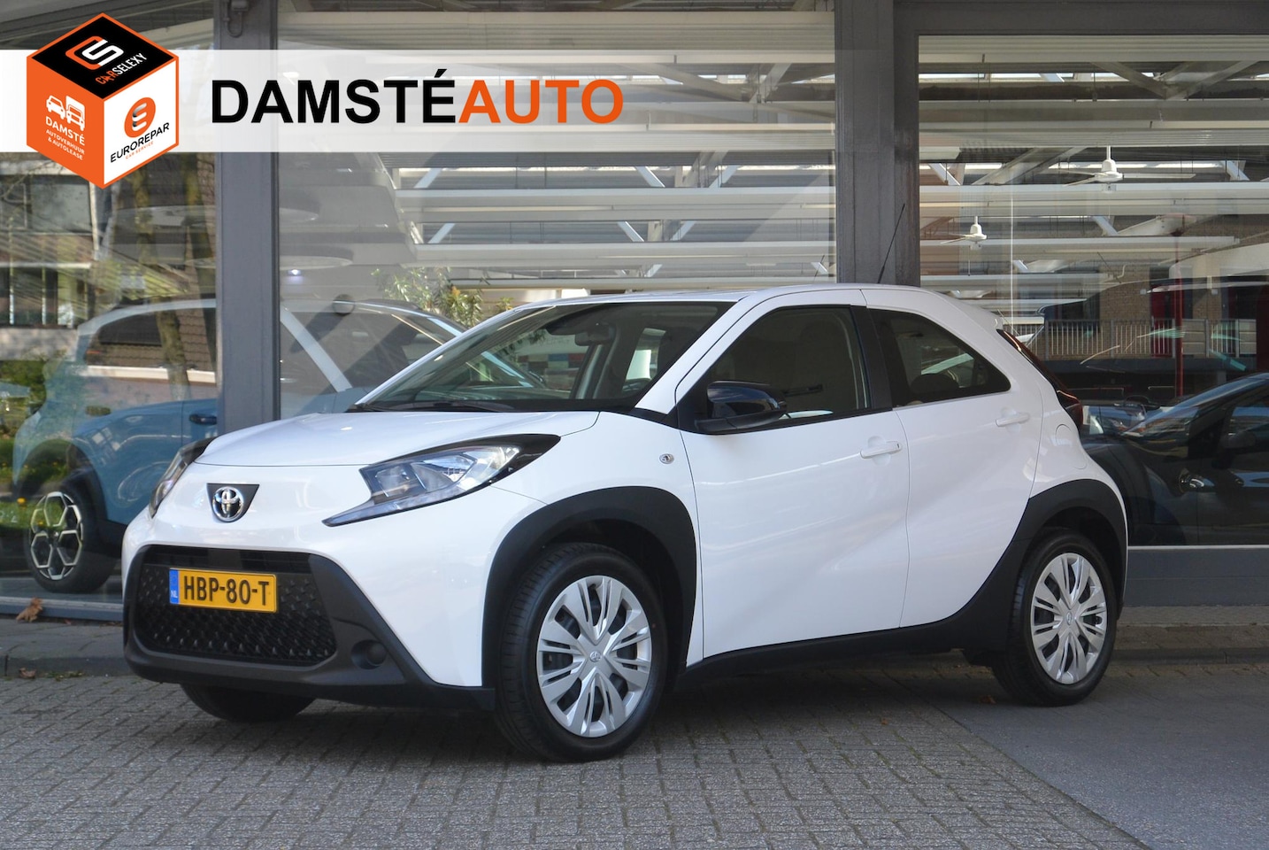 Toyota Aygo X - 1.0 VVT-i 72pk S-CVT Play │ Automaat │ Apple CarPlay™ & Android Auto™ - AutoWereld.nl