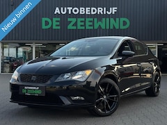SEAT Leon - 1.2 TSI Style|Black on Black|Rijklaar