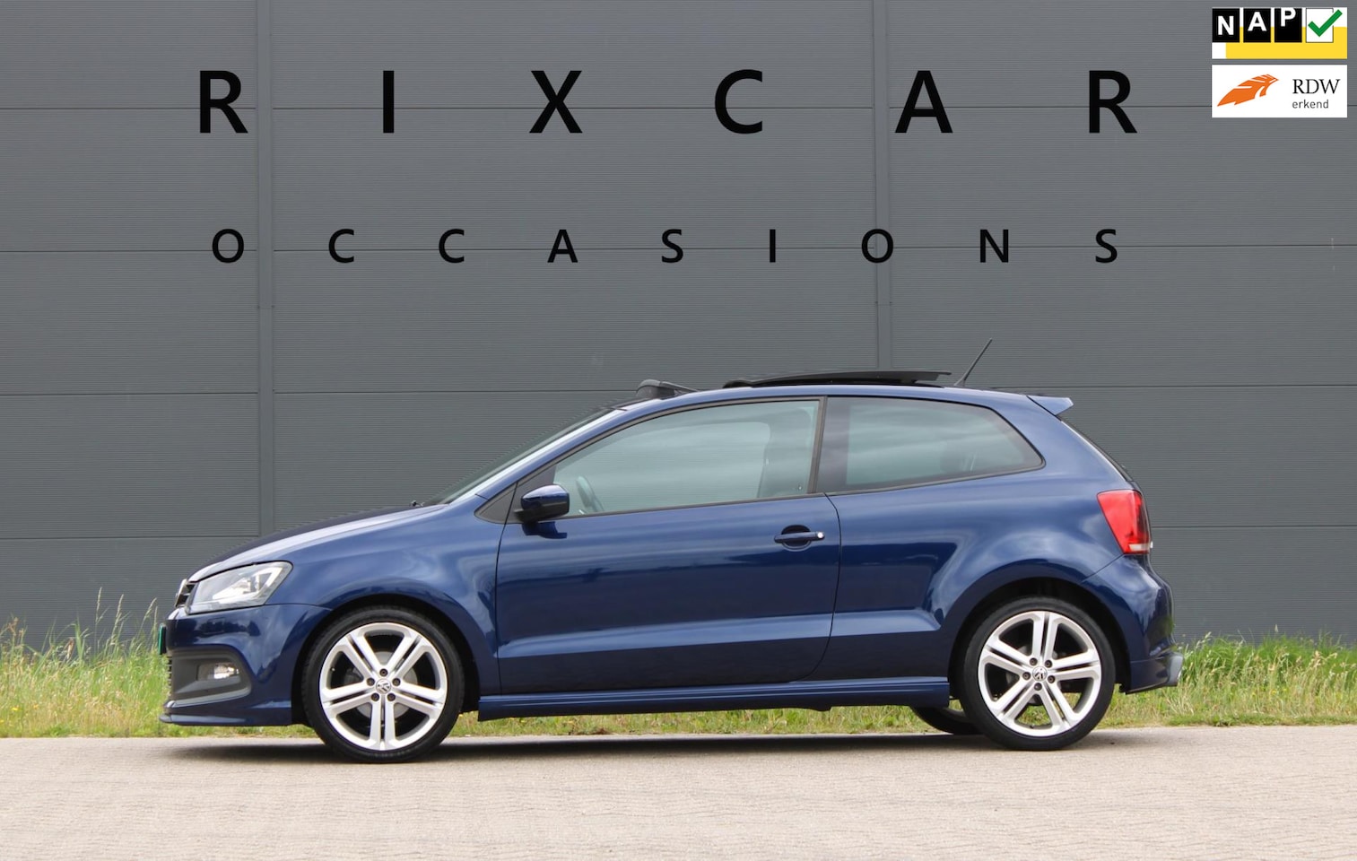 Volkswagen Polo - 1.2 TSI R-Line Panodak Carplay LED !!NIEUWBINNEN!! - AutoWereld.nl