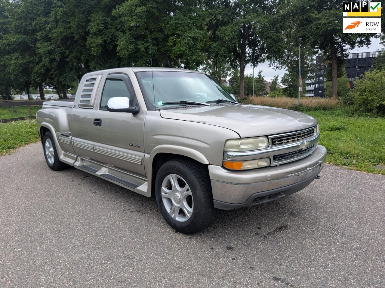Chevrolet Silverado - 1500 V8 4X4 Automaat Pick up Grijskenteken - AutoWereld.nl