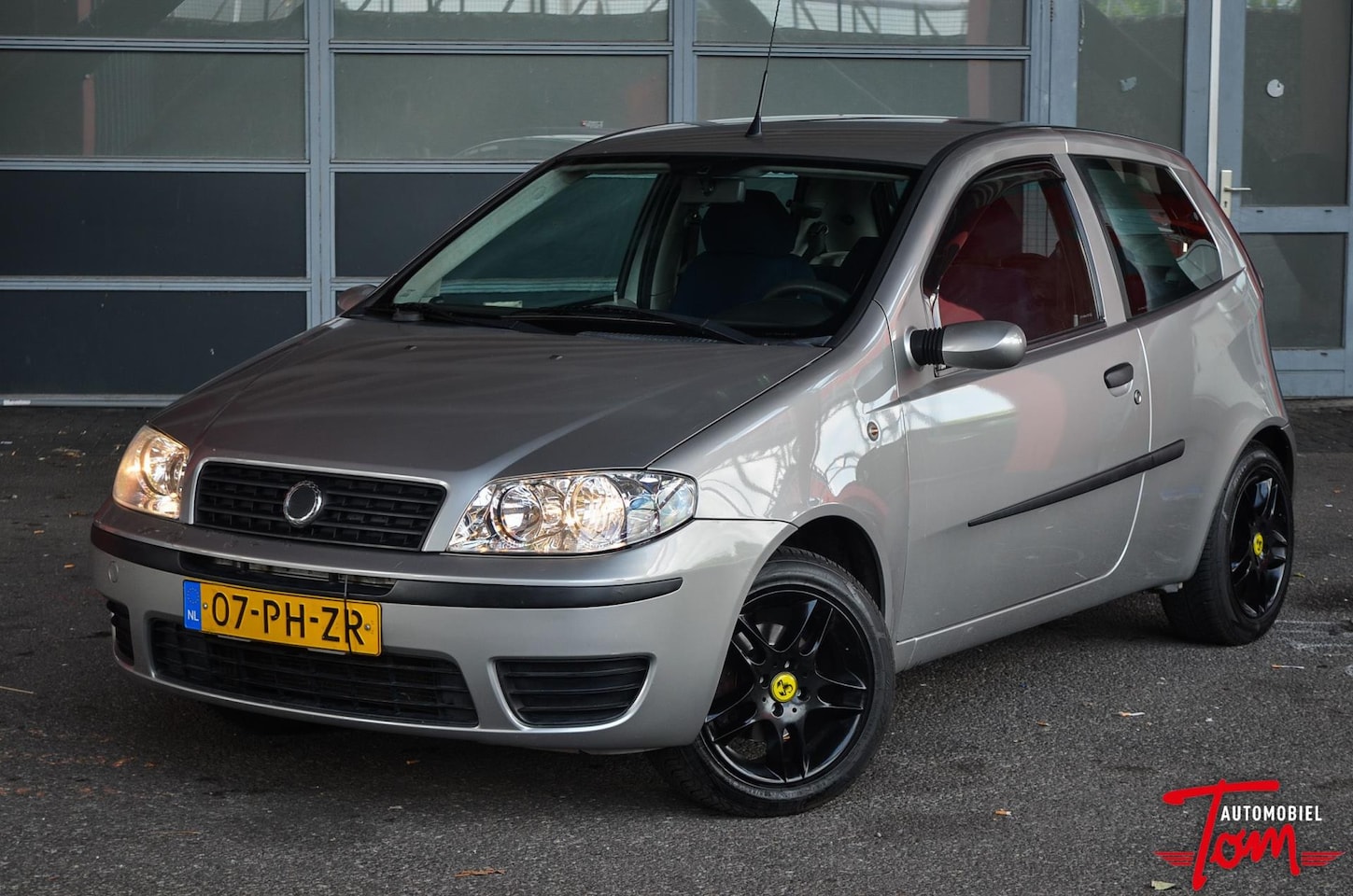 Fiat Punto - 1.4-16V Dynamic | AIRCO | CRUISE - AutoWereld.nl