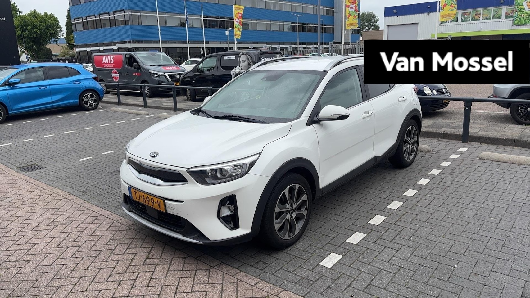Kia Stonic - 1.0 T-GDi ExecutiveLine | 1e-Eig. | Trekhaak | Leder | Stoel + Stuurverwarming | Navi | Ca - AutoWereld.nl