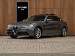 Alfa Romeo Giulia - 2.0T Super | Pano-dak | Leder | CarPlay | Veloce bumper | Camera