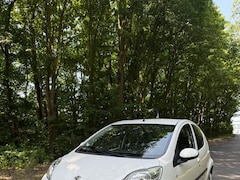 Peugeot 107 - 1.0 Active, stuurbekrachtiging, airco, APK