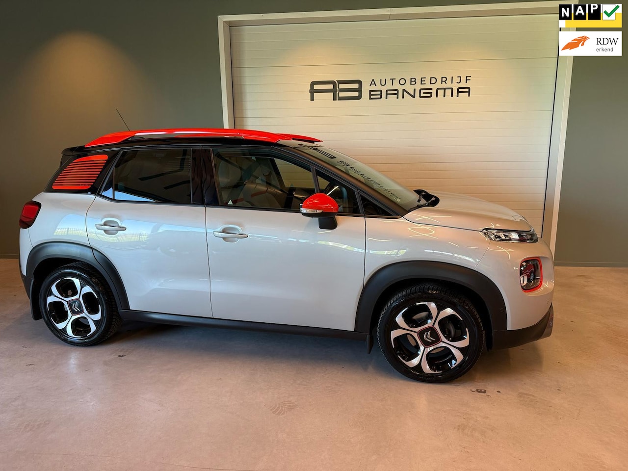 Citroën C3 Aircross - 1.2 PureTech AUTOMAAT S&S SHINE/CLIMA AIRCO/APPLE CARPLAY/ISOFIX/LM-VELG/TREKHAAK/LED/SCHU - AutoWereld.nl