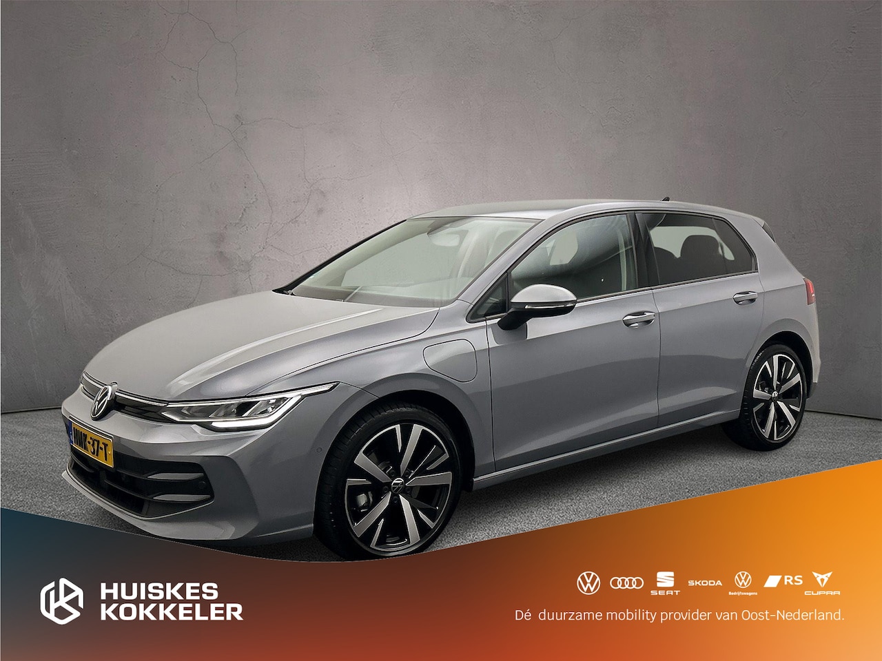 Volkswagen Golf - Life Edition 1.5 TSI eHybrid 204pk DSG Automaat Adaptive cruise control, Achteruitrijcamer - AutoWereld.nl