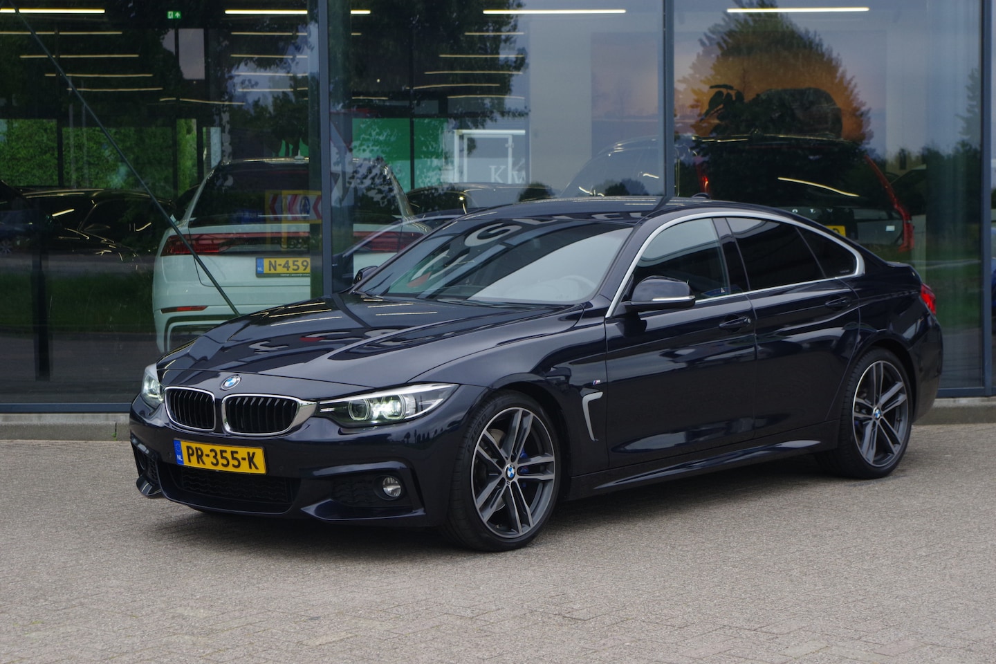 BMW 4-serie Gran Coupé - 420i 184 PK M Sport High Executive, Trekhaak, Sportstoelen, 18" LM, LED Koplampen - AutoWereld.nl
