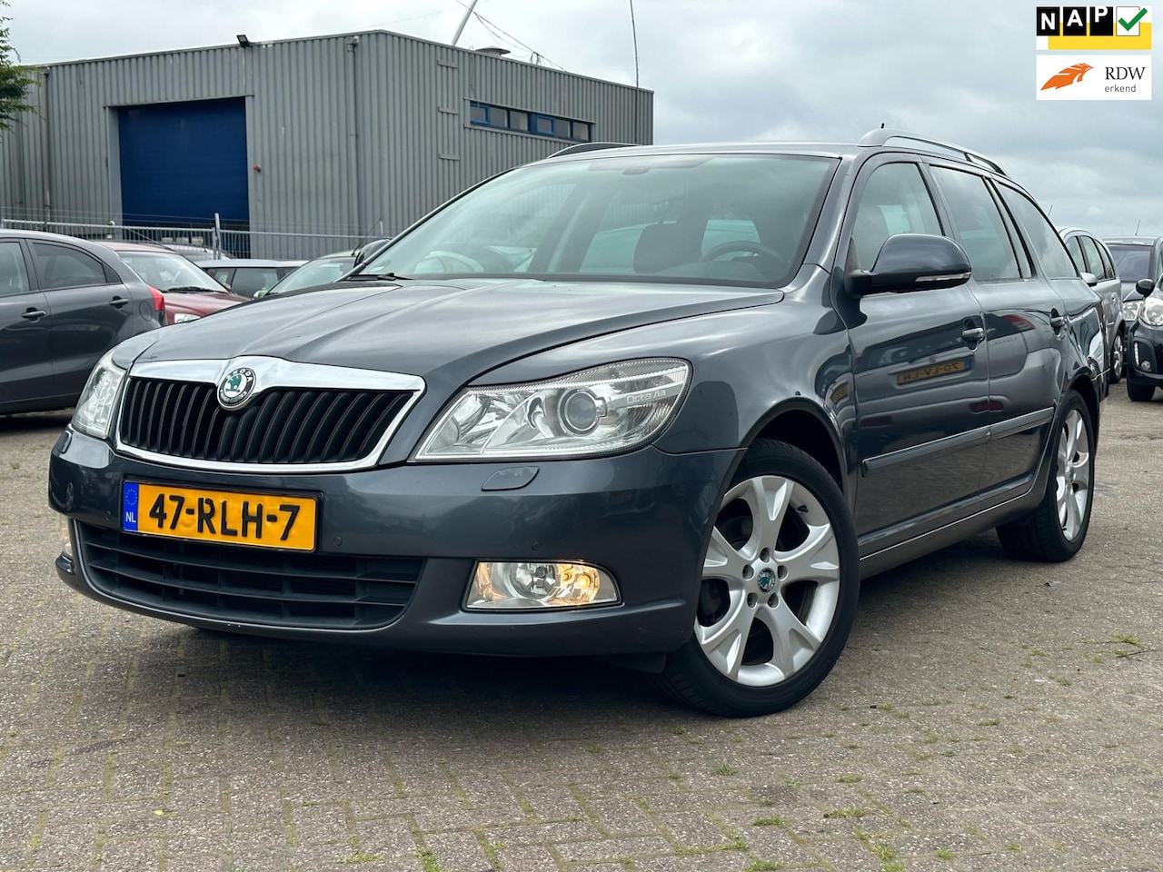 Skoda Octavia Combi - 1.2 TSI Elegance Business Line 1.2 TSI Elegance Business Line - AutoWereld.nl