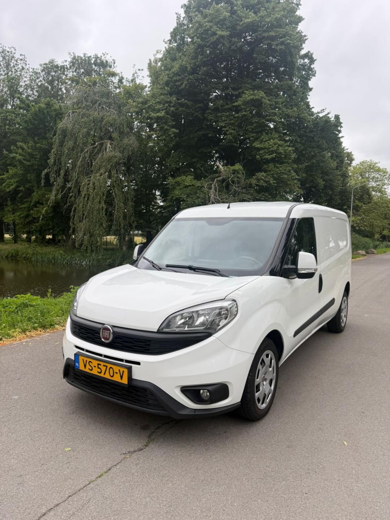 Fiat Doblò Cargo - 1.3 MJ L2H1 Maxi 1.3 MJ L2H1 Maxi, laaddynamo kapot! Roetfilter brand! - AutoWereld.nl