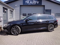 Volkswagen Passat Variant - 2.0 TDI Highline AUTOMAAT / 19 INCH