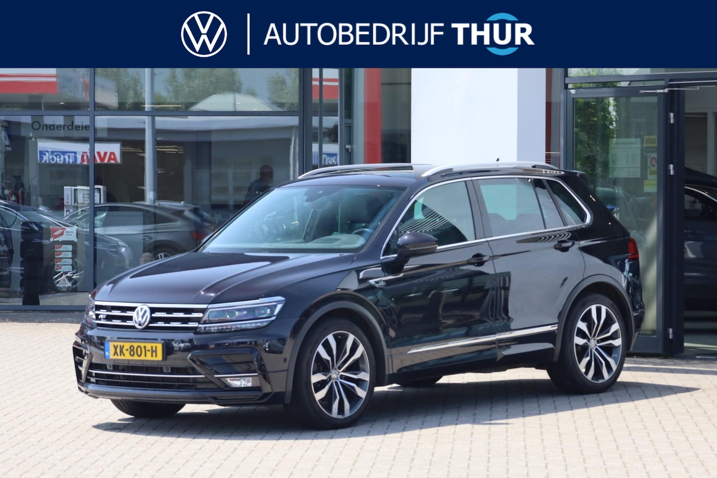 Volkswagen Tiguan - 2.0 TSI 4Motion Highline Business R 132KW/180PK DSG, Navigatie, ACC, Side Assist, Climatro - AutoWereld.nl