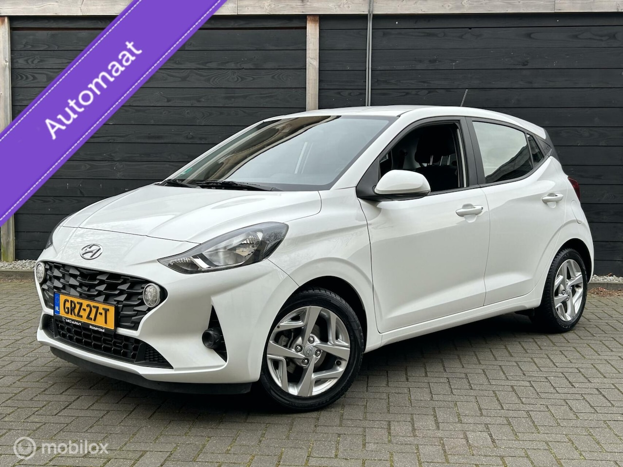 Hyundai i10 - 1.0 Comfort AUTOMAAT / facelift / Carplay / LM / PDC / Clima / 19.420 KM!!! - AutoWereld.nl