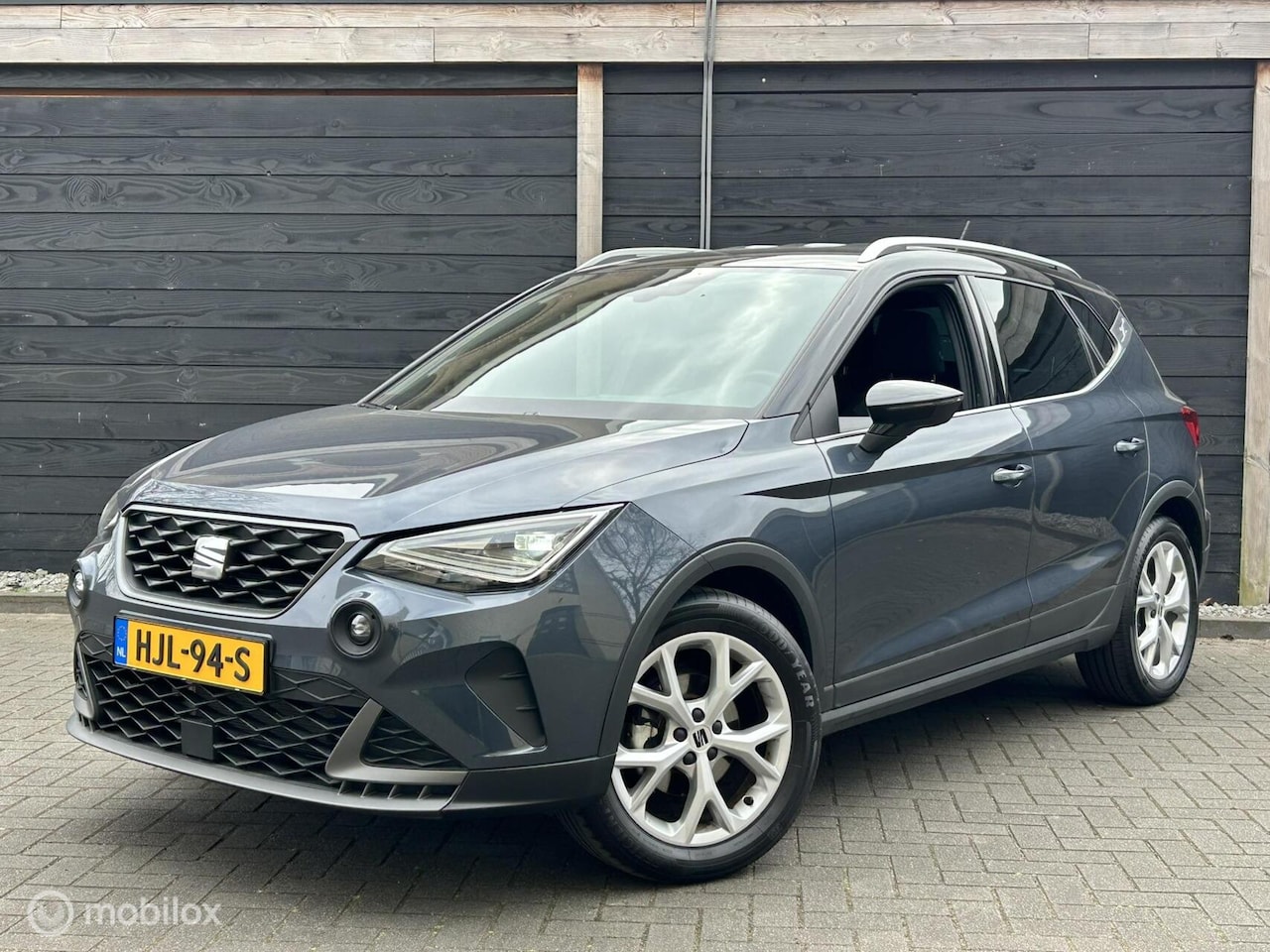 Seat Arona - 1.0 TSI FR Business Connect 8.531 KM!!! / clima / navigatie / 17" LM als nieuw!!! - AutoWereld.nl