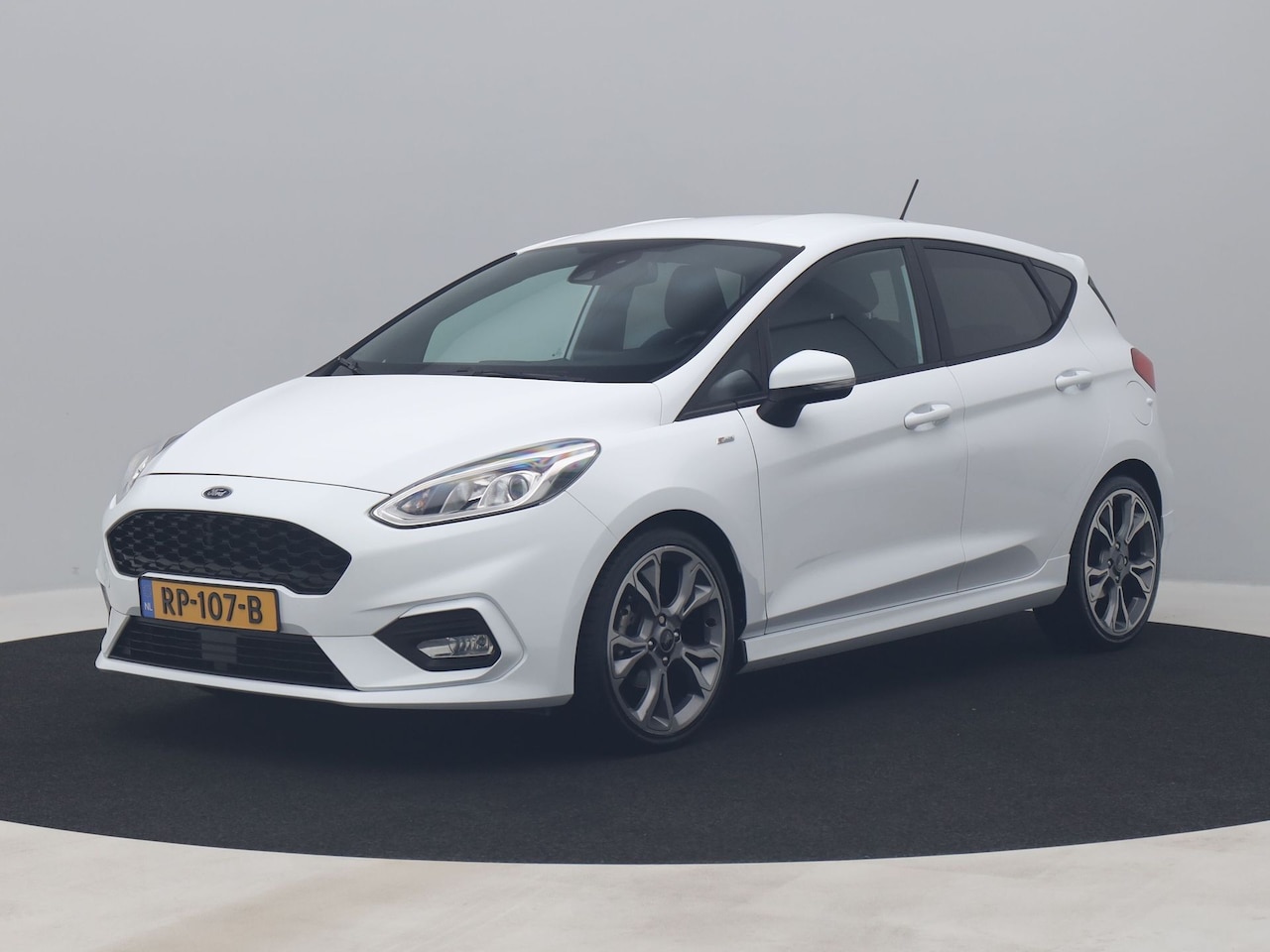 Ford Fiesta - 1.0 EcoBoost ST-Line 100 PK 6-Bak | STOEL- EN STUURVERW. - AutoWereld.nl