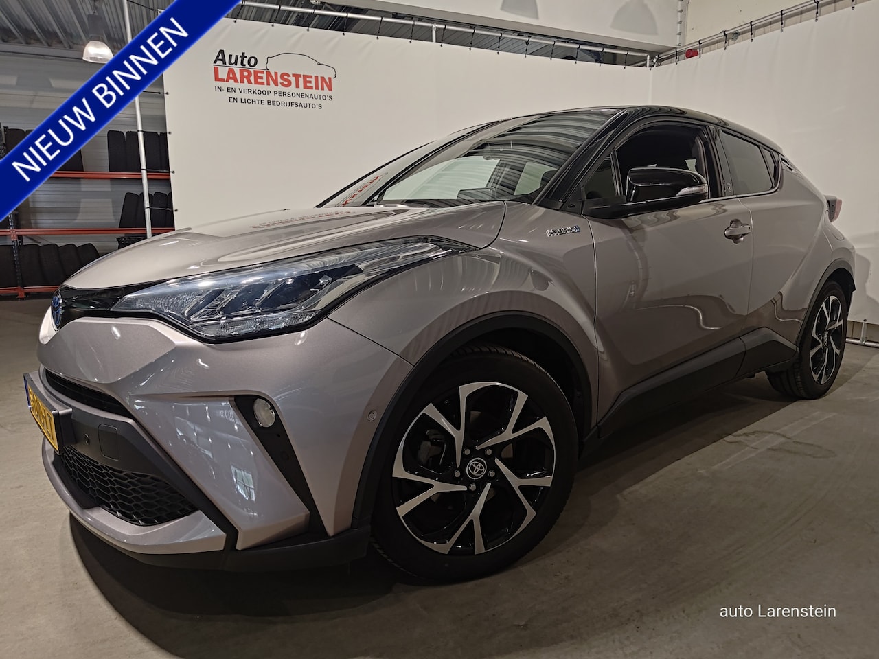 Toyota C-HR - 2.0 Hybrid Bi-Tone 2.0 Hybrid Bi-Tone - AutoWereld.nl