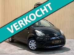 Toyota Aygo - 1.0 VVT-i Now 5-DEURS, AIRCO, BJ 2014, ELECTR RAMEN