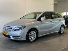 Mercedes-Benz B-klasse - 180 Automaat Trekhaak NL-auto