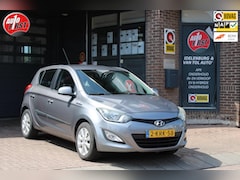 Hyundai i20 - 1.2i i-Motion // trekhaak // Pdc // Airco // 5drs