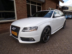 Audi A4 Avant - 2.0 TFSI quattro Pro Line Leder / Navi / Panoramadak / Stoelverwarming