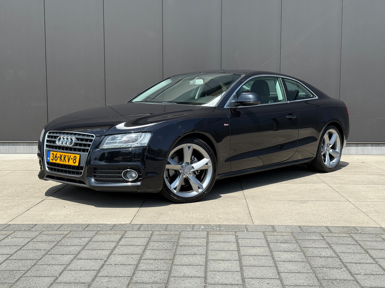 Audi A5 Coupé - 2.0 TFSI Pro Line S-Line 180PK Benzine NIEUWE APK 19" Alcantara - AutoWereld.nl