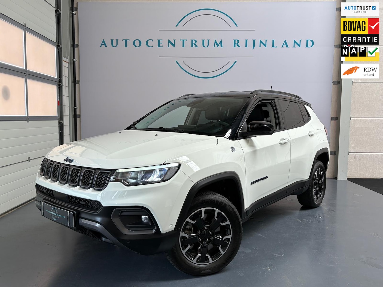 Jeep Compass - 4xe 240 Plug-in Hybrid Electric Trailhawk 1 JAAR BOVAG GARANTIE - AutoWereld.nl