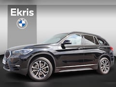 BMW X1 - sDrive20i High Executive Achteruitrijcamera/ Stoelverwarming/ Sportstoelen/ Cruise Control