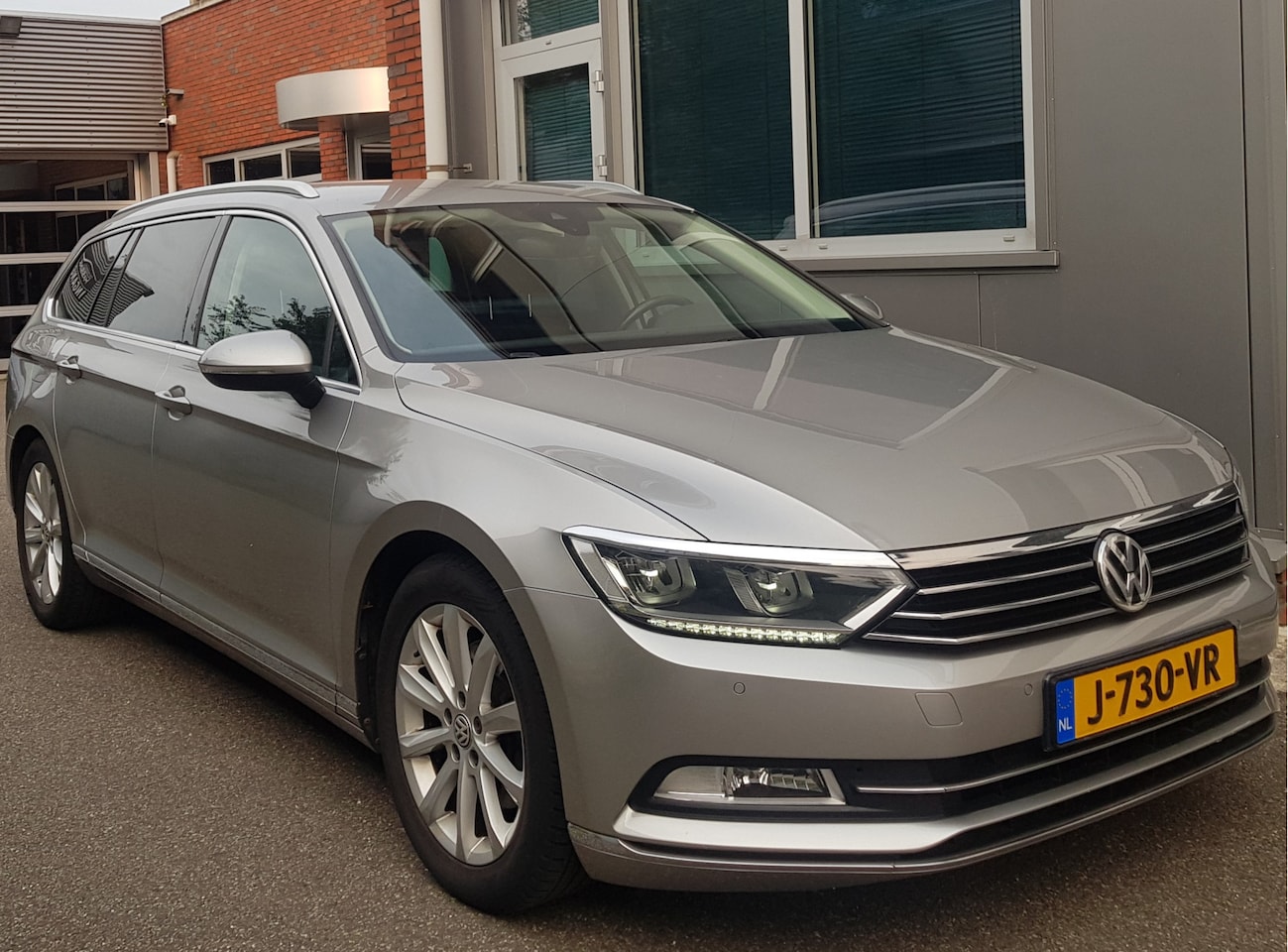 Volkswagen Passat Variant - 1.4 Tsi Aut Virtual Dash Navi Trekhaak Led - AutoWereld.nl