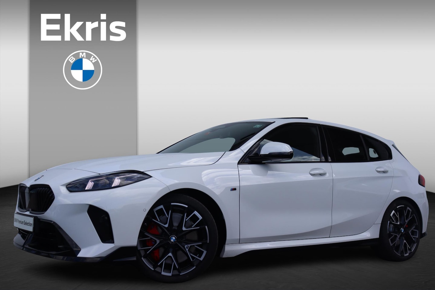 BMW 1-serie - 120 M Sportpakket Pro / Premium Pack / Harman Kardon / Extra Getint Glas / 19'' M-Performa - AutoWereld.nl
