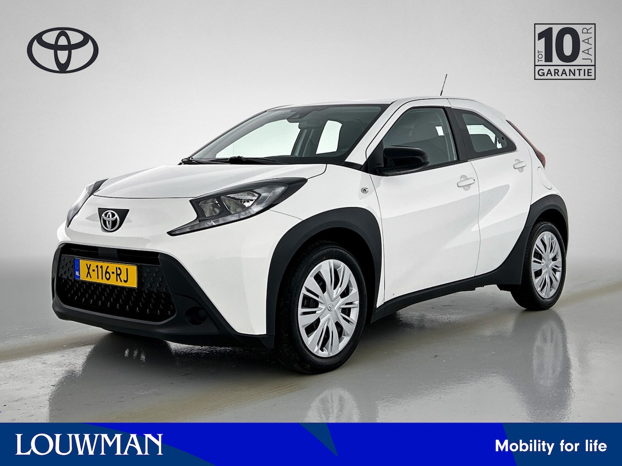Toyota Aygo X - 1.0 VVT-i S-CVT Play | Airco | Camera | Adaptive Cruisecontrole | - AutoWereld.nl