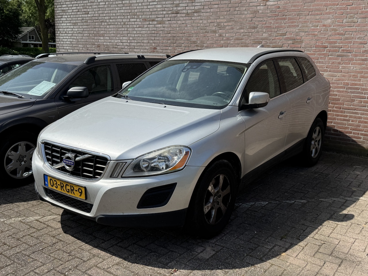 Volvo XC60 - 2.0 D3 Momentum Automaat MOTOR DEFECT! - AutoWereld.nl