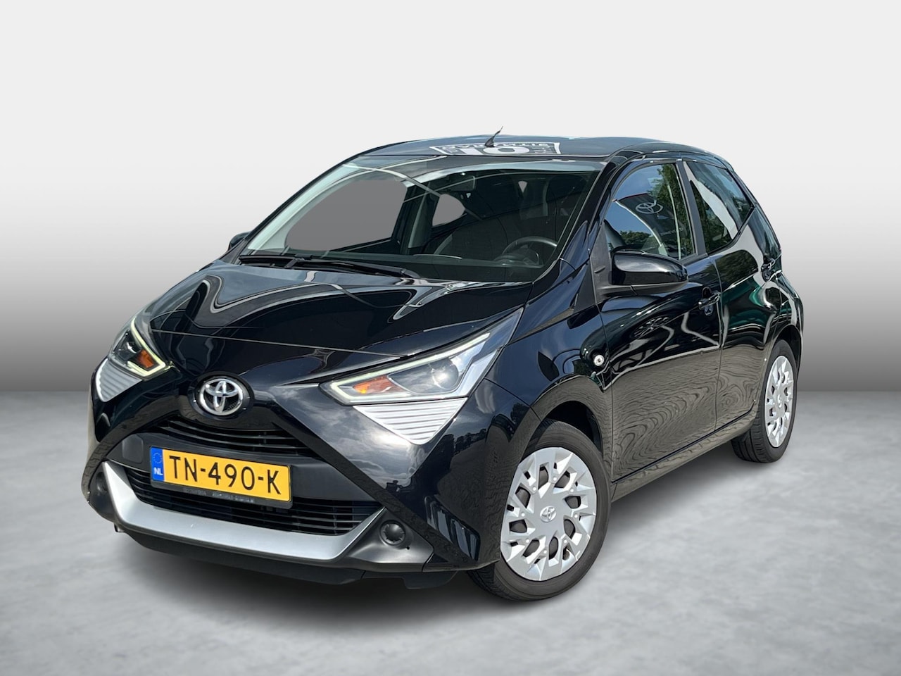 Toyota Aygo - 1.0 VVT-i x-play 1.0 VVT-i x-play - AutoWereld.nl